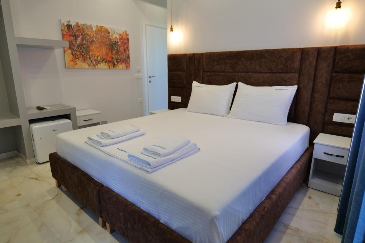 3 Islands 2 Hotel Ksamil Buitenkant foto